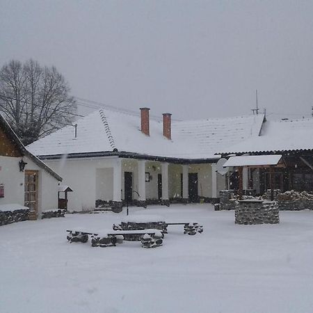 Hotel Toldi Vendeghaz Felsőtold Exteriér fotografie